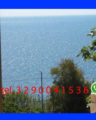 Villetta fronte mare marina di Tricase porto