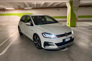 Volkswagen Golf GTI 7.5 Performance 2.0 TSI DSG