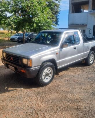 Mitsubishi L200 2.5 diesel 4x4 Club Cab Pick-up