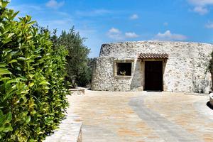 Trullo a pochi passi dal mare