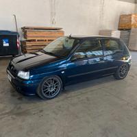 Renault Clio 1.8