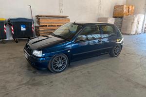 Renault Clio 1.8