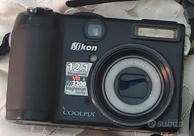MACCHINA FOTOGRAFICA NIKON COOLPIX 12.1 MEGAPIXEL