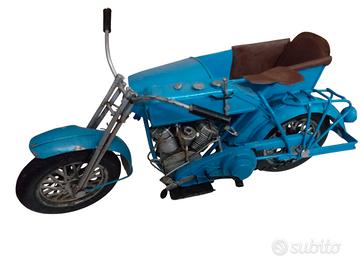 modellino in ferro motocicletta con sidecar