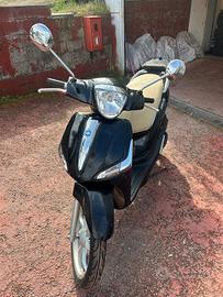 Scooter piaggio liberty