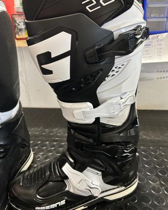 Gaerne SG22