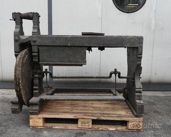 Tornio a pedale da legno