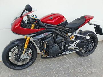 TRIUMPH Speed Triple 1200 Speed Triple RR 1200 Abs