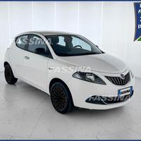 Lancia Ypsilon 1.0 FireFly 70cv Hybrid Platino