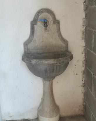 fontanella in cemento 