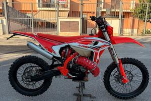 beta 125 rr x-pro 2025 2t enduro