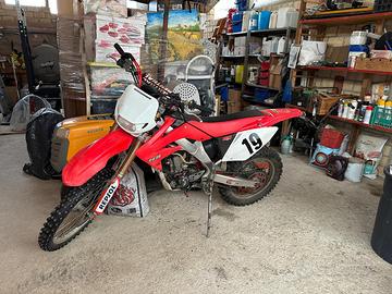 HONDA CRF 250 Enduro (2005) targata