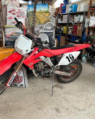 HONDA CRF 250 Enduro (2005) targata