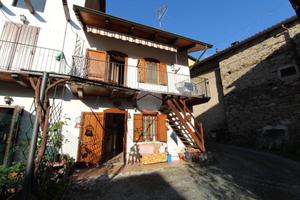 CASA SEMINDIPENDENTE A ALMESE