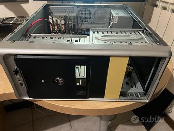 PC fisso i3 8gb ddr3 Linux Mint