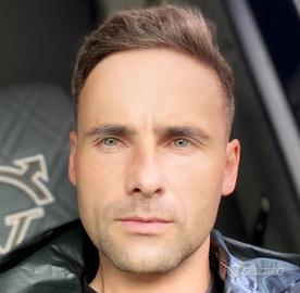 Autista CE DE CQC con esperienza