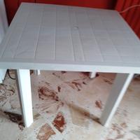 Tavolo quadrato 