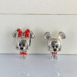 Pandora Topolino e Minnie pantaloni rossi e fiocco