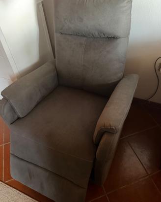 Poltrona reclinabile elettrica