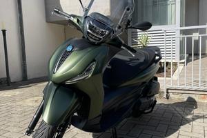 Piaggio - Beverly 400s