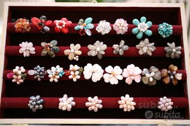 Anelli, orecchini, bracciali, collane pietra dura