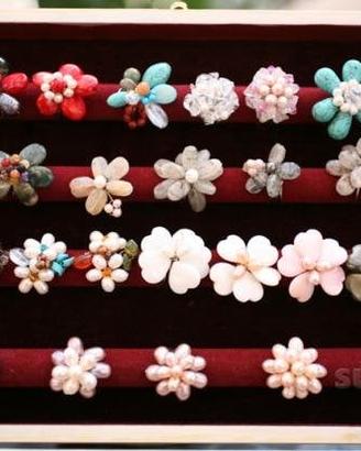 Anelli, orecchini, bracciali, collane pietra dura