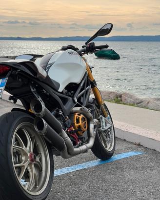 Ducati Monster 1100s