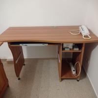 Scrivania porta PC