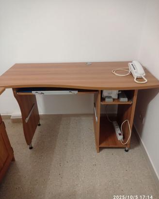 Scrivania porta PC