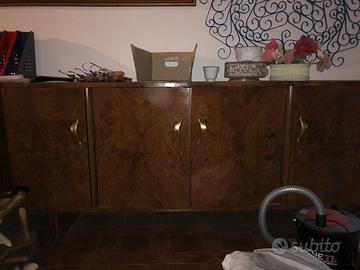 mobili vecchi (armadi, credenze, letto ecc) gratis