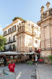 Vend attività commerciale (no mura)