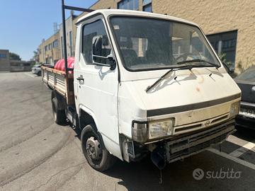 Ricambi Nissan Trade con Ribaltabile trilaterale