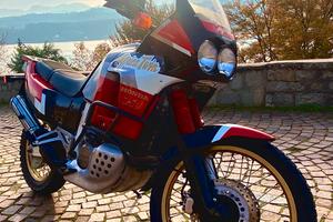 Africa Twin 750 RD04