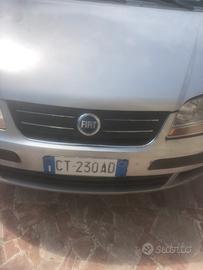 Auto in discrete condizioni