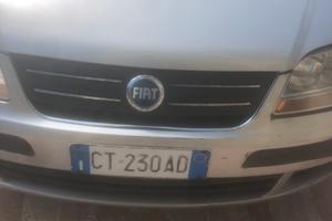 Auto in discrete condizioni