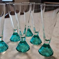 Bicchieri forma calice in vetro da aperitivo