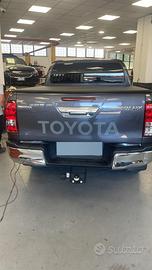 toyota hilux del 2019  maniacale pari a nuovo
