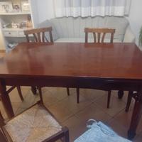 tavolo allungabile in arte povera