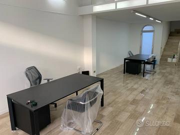 2 Scrivanie(180X90)+4sedie+ cassettiere