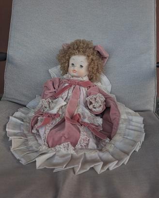 bambolina di porcellana