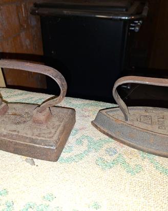 Ferro da stiro antico