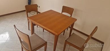 Tavolo in massello 100x100