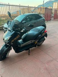 Yamaha Xmax 125