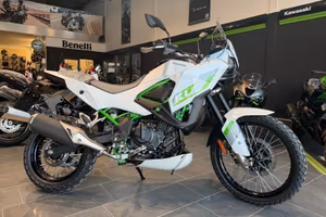 Kawasaki KLE 500 My 2026 Prove su strada