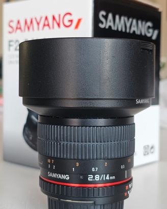samyang 14mm f/2.8 Nikon