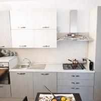 Cucina componibile moderna completa di forno 