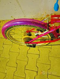 bicicletta per ragazze 