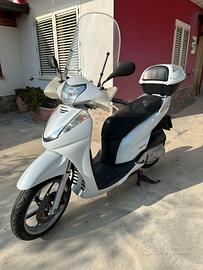 Honda SH 300