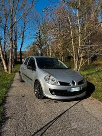 RENAULT Clio 3ª serie - 2007