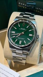 Rolex OP 124300 Verde 2025 41mm Like New